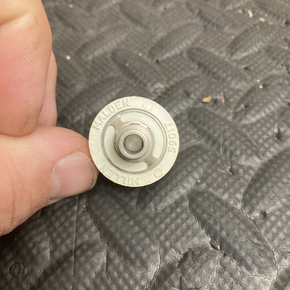 Millen Insulated Coupler for Variable Capacitor 1piece