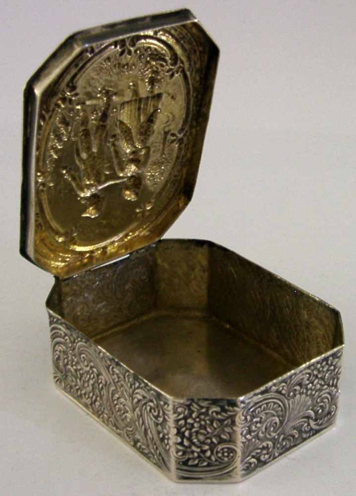 BEAUTIFUL GERMAN HANAU SOLID SILVER TABLE BOX c1900 ANTIQUE 62g