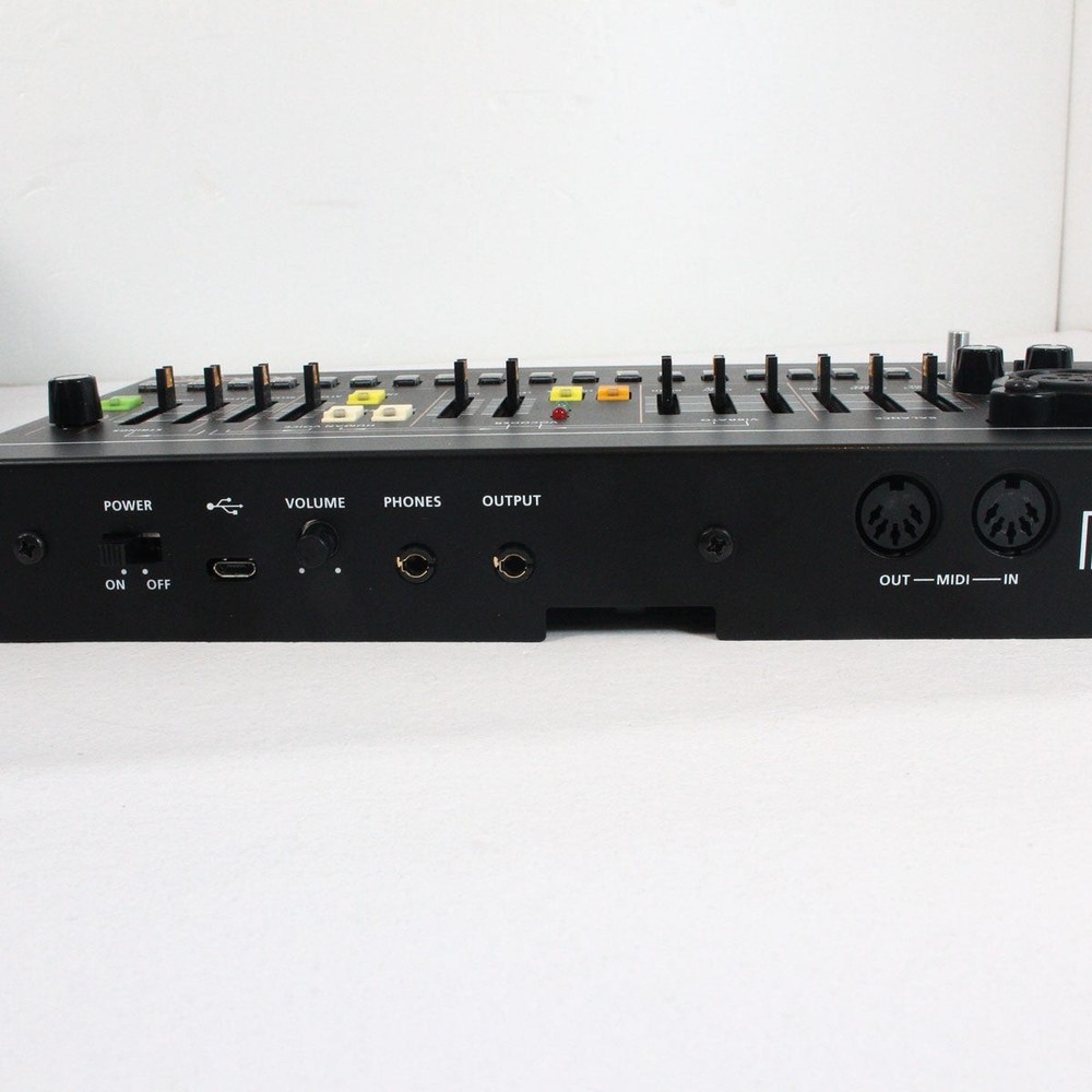 ROLAND VP-03 Vocoder [Z9G2395]
