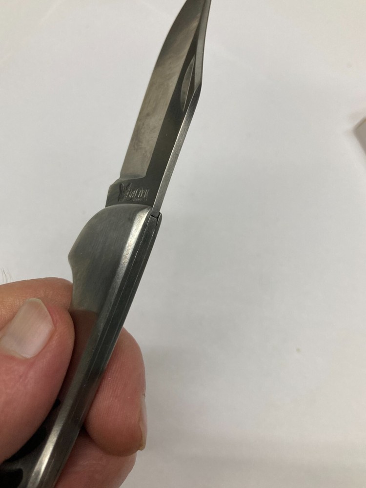 Master Silver Folder w/Plain Blade, Clip, Lockback YD-8009