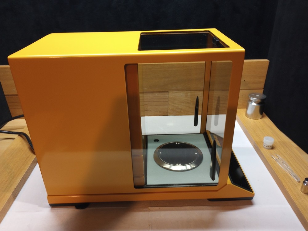 SARTORIUS 1702 ANALYTICAL LAB BALANCE