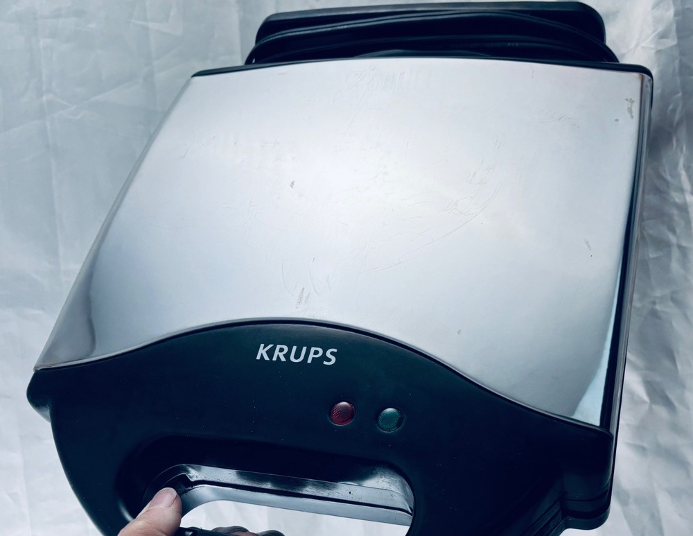 KRUPS TYPE 654 4-SLICE NONSTICK BELGIAN WAFFLE MAKER STAINLESS TESTED + CLEANED