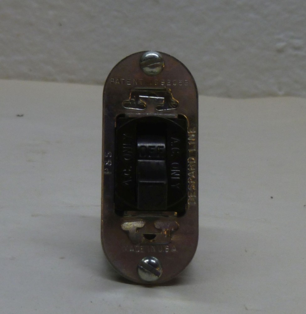 Vintage Despard Interchangeable Toggle Panel Switch, Double-Pole DPST, Brown P&S