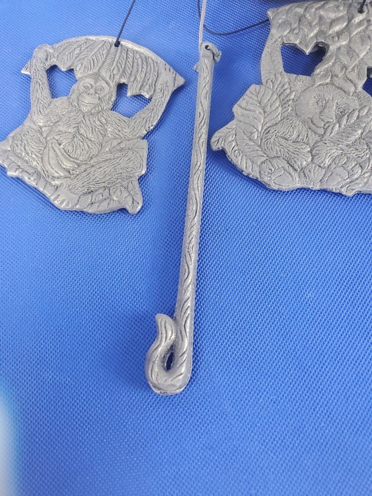 Vintage 1992 Carson Pewter Canopy Wind Chime Rain Monkey Turtles Giraffe Bear