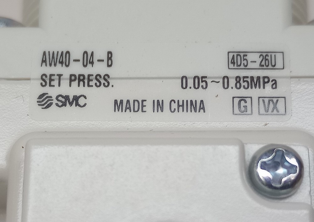SMC AW40-04-B Filter Regulator 1/2" Port
