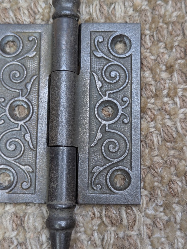 2 1/2" x 3" Antique Decorative Cast Iron Steeple Tip Hinge