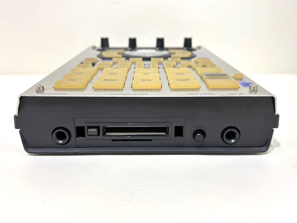 ROLAND SP-404 Portable Linear Wave Sampler From Japan
