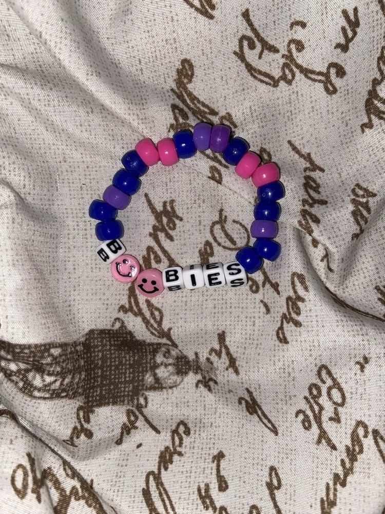 Single B00bies Kandi Bracelet