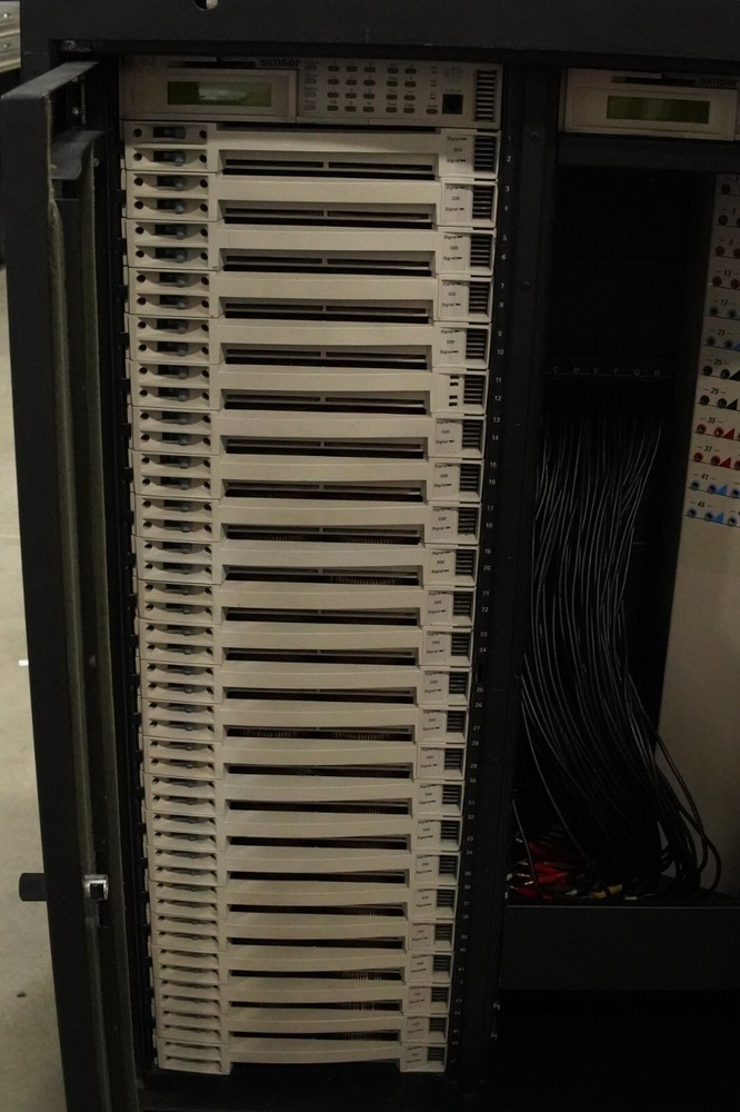 ETC Sensor Dimmer 48 Channel Light Stage Lighting Theater Rig - With Modules