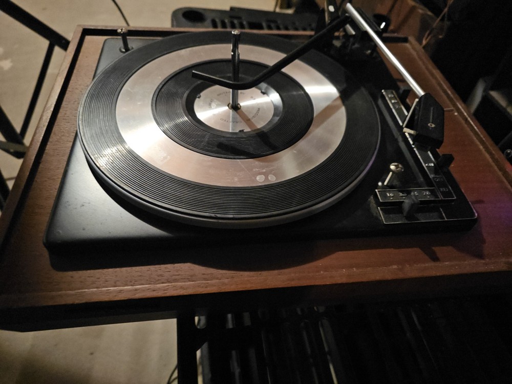 Vintage Panasonic RD-7703 Automatic Turntable