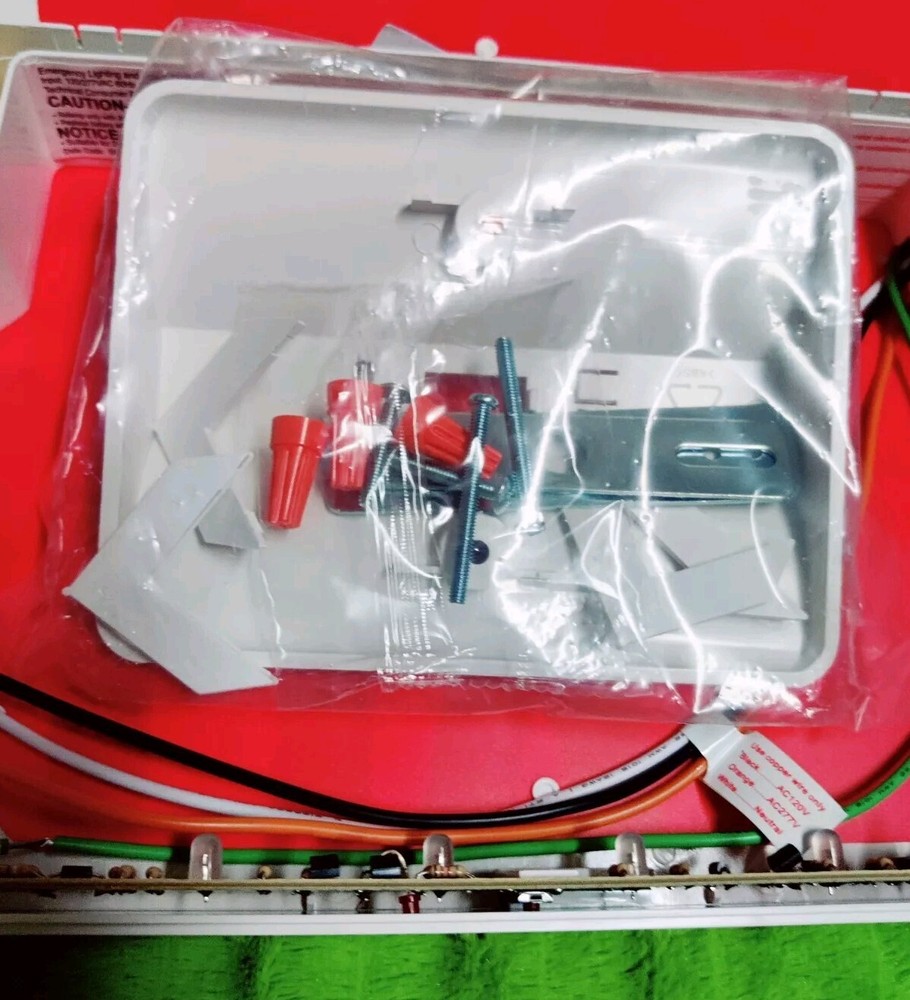 Red LED Emergency Exit Light Sign AC 120V/277V LED Lamp