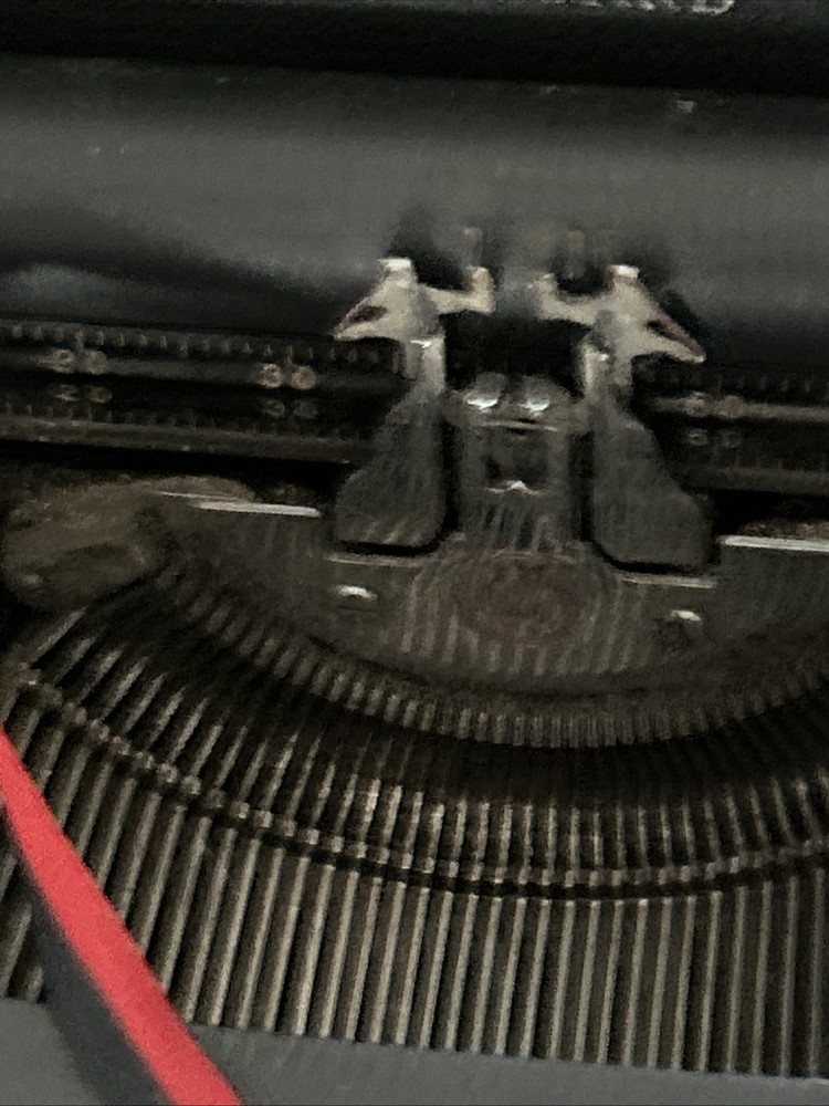 LC Smith Corona 1940 Standard Portable Floating Shift Typewriter with Case READ!