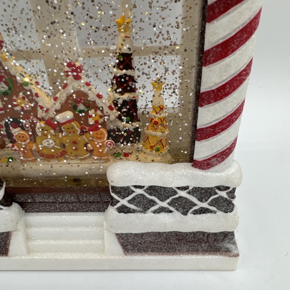 Raz Lighted Lantern Gingerbread House timer 10" Water Globe Christmas Glitter