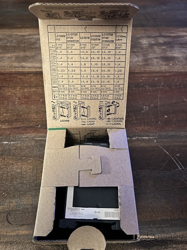 Schneider LC1D09BL 24VDC contactor# 1pcs New In Box