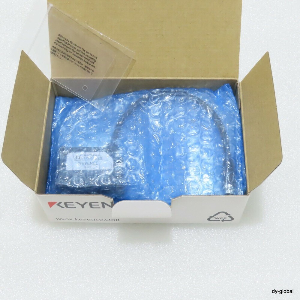 KEYENCE IL-030 Laser Sensor New