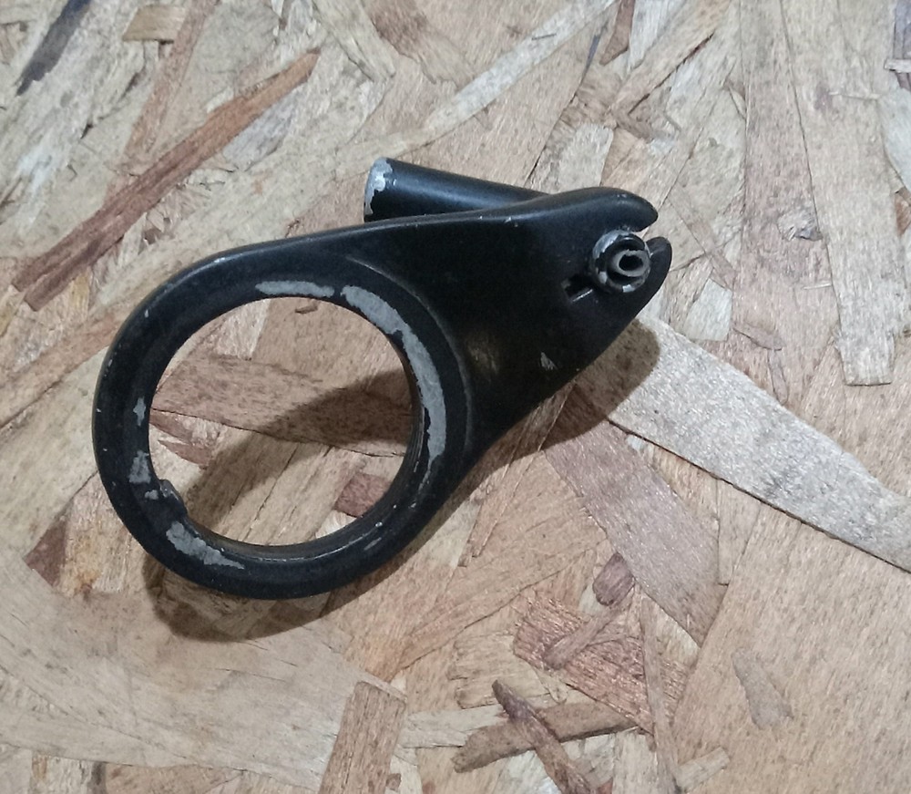 HL Alloy Front Brake Cable Hanger 1 1/8' Threaded