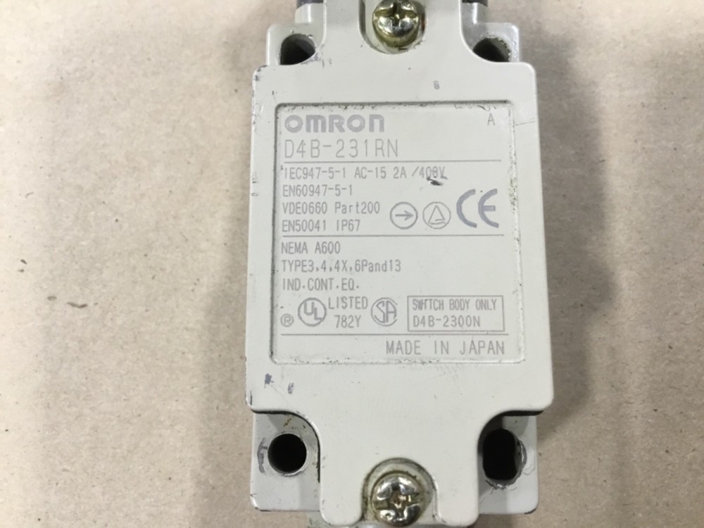 Omron D4B-231RN Limit Switch With Lever #12A43
