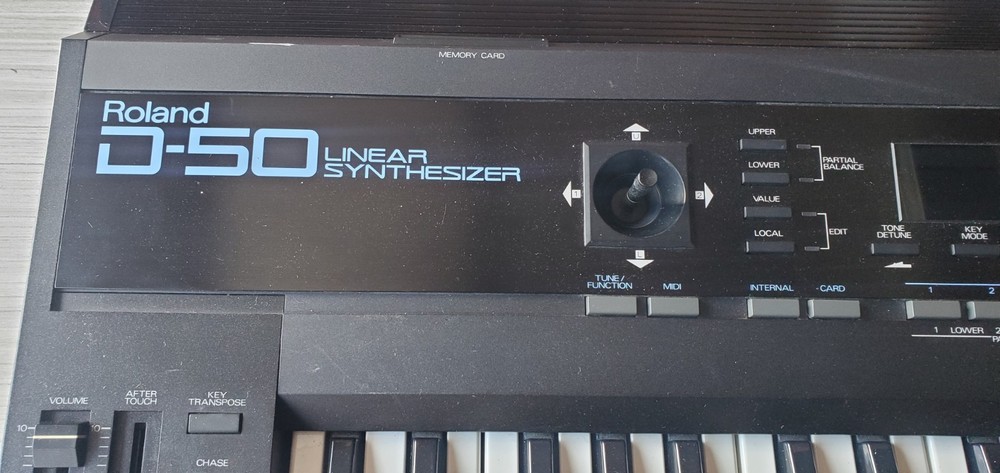 Roland D-50 Linear Synthesizer – 61-Key Digital Classic Keyboard / Synth READ