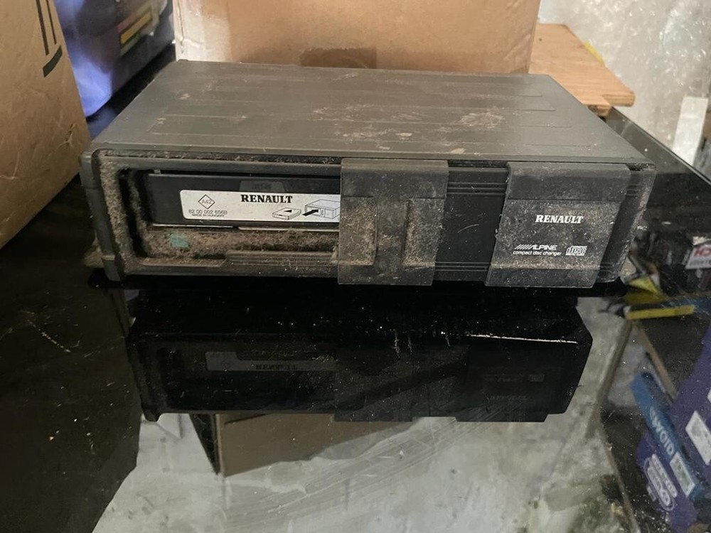 ORIGINAL RENAULT SCENIC MEGANE 2002 COD 8200002589A CD CHANGE SYSTEM