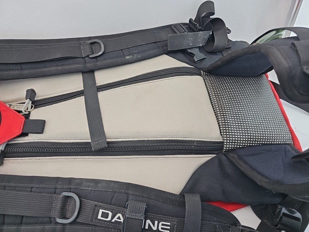 Dakine Poacher Backpack Red