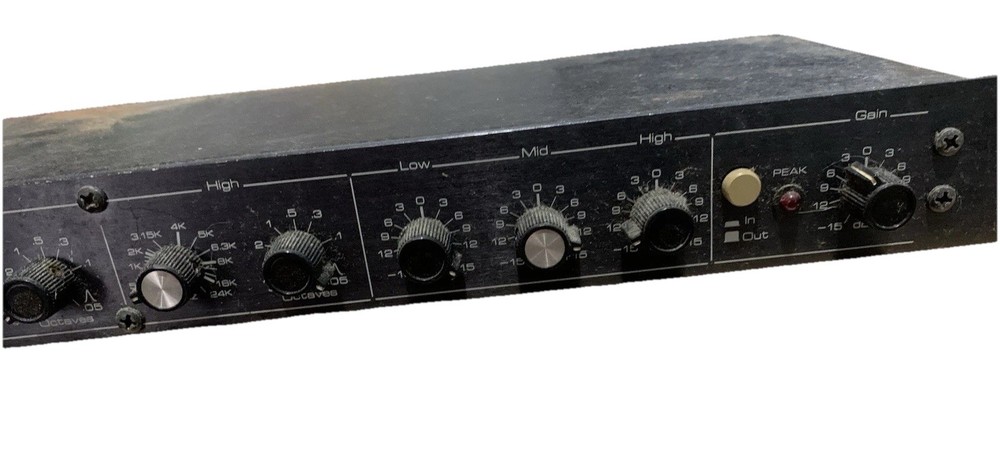 Ashly PQ63 Parametric Equalizer Rack Mount 1U Peak Indicator Analog Black