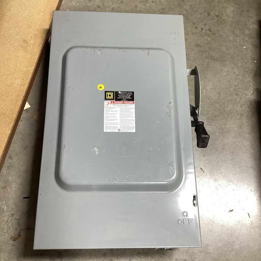 SQUARE D D324N  200A General Duty Safety Switch Type 1 Enclosure USED 🟡