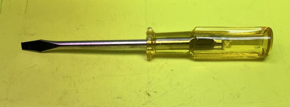 Screwdriver Flat Head 1/8”Blade Singer #228476