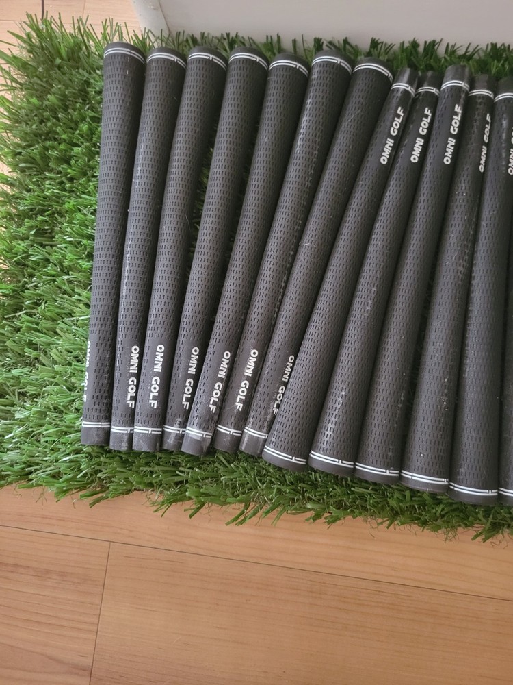 Omni Golf Grips Black 1.35 Each