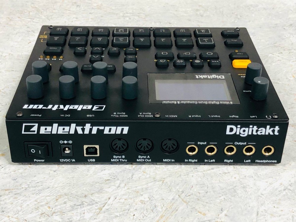 Elektron Digitakt 8-voice digital drum machine and sampler black
