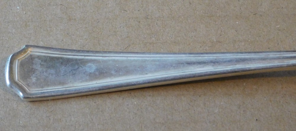 ONEIDA Silverplate ~ SENECA ~ PATTERN 5 7/8" TEASPOON - 1927