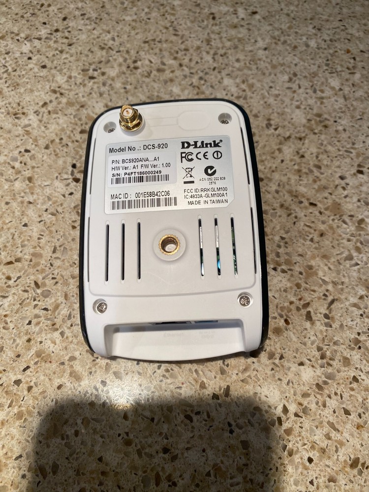 D-Link DCS-920 Wireless Security System Wireless G Internet Camera Open Box Only