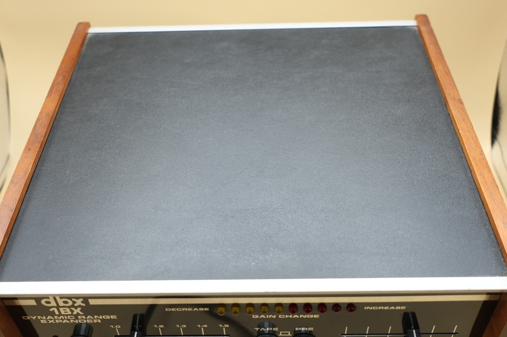 DBX 1BX Dynamic Range Expander- Newton, MA. Dut's Deals