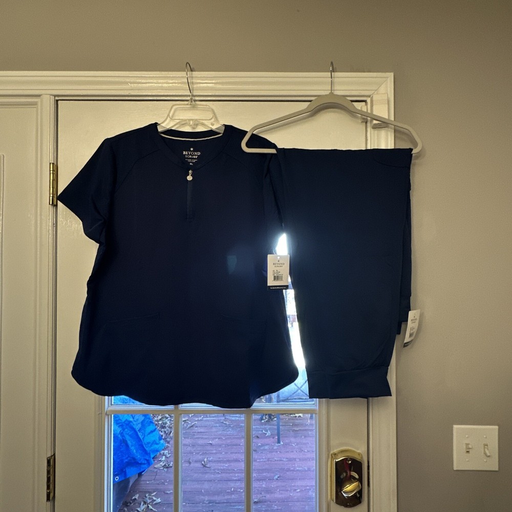 Beyond Scrubs Navy Scrub Set