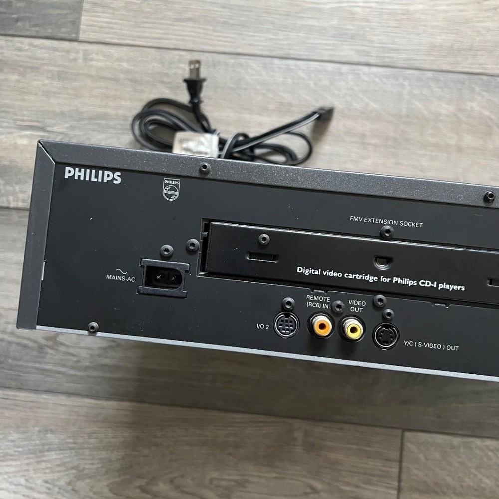 Philips CDI-220 CD-i Interactive Player CD-330 Compact Disc Player READ