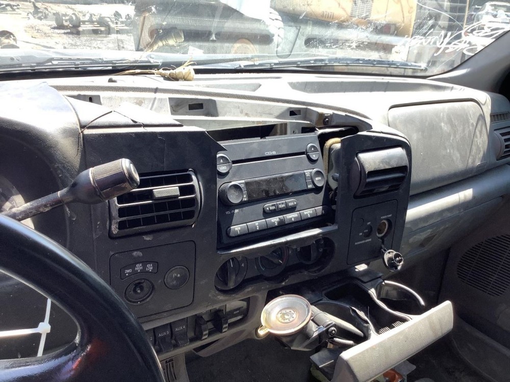 F250SD 2006 Glove Box 4708083
