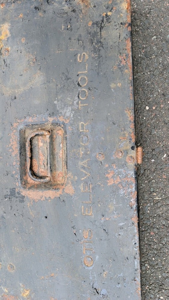 VINTAGE OTIS ELEVATOR TOOL BOX 26" x 13"