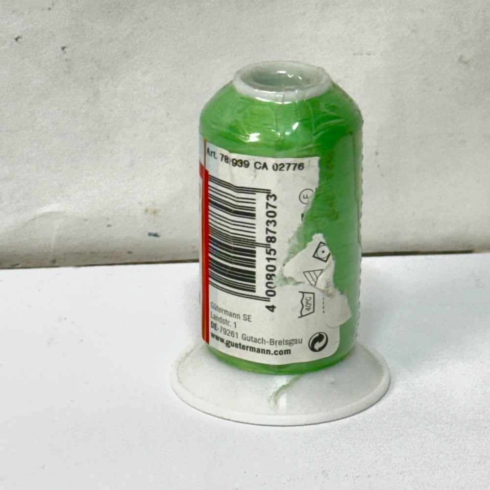 Gutermann Bulky Nylon Thread Overlocking, Textured, 8285 green, 1000M