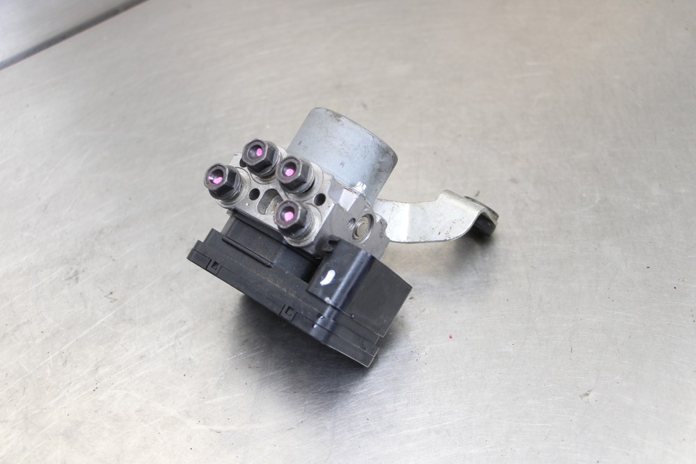 17-24 KAWASAKI Z900 ABS PUMP UNIT MODULE