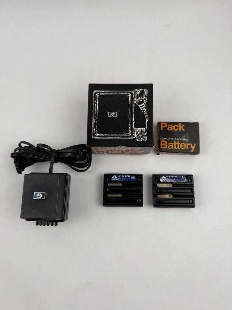 Hewlett Packard HP-65 Calculator W/ Case, Cards/ Programs, Manuals, Charger ++