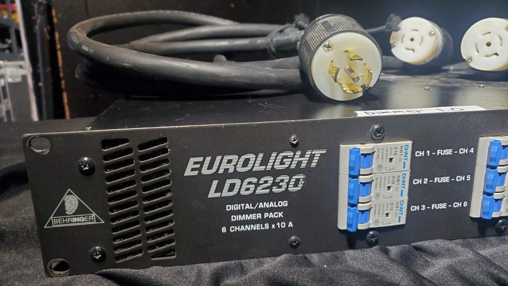 Behringer Eurolight LD6230 6 Channel 3 Phase Dimmer