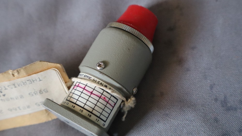 NOS Hewlett-Packard P486A Thermistor Mount Untested s