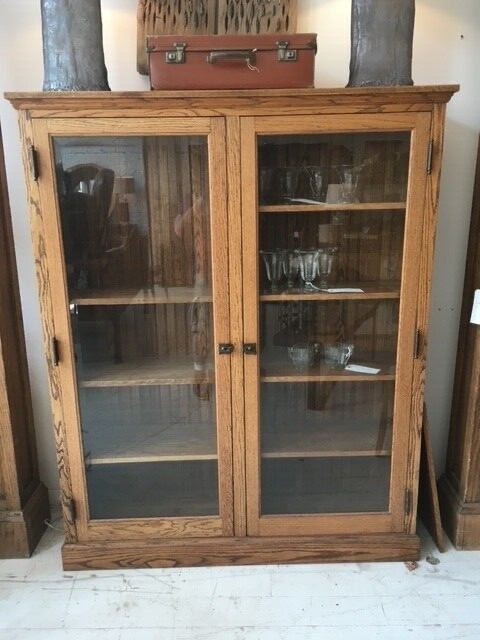 Classic American Gentleman's Library Bookcase Suite