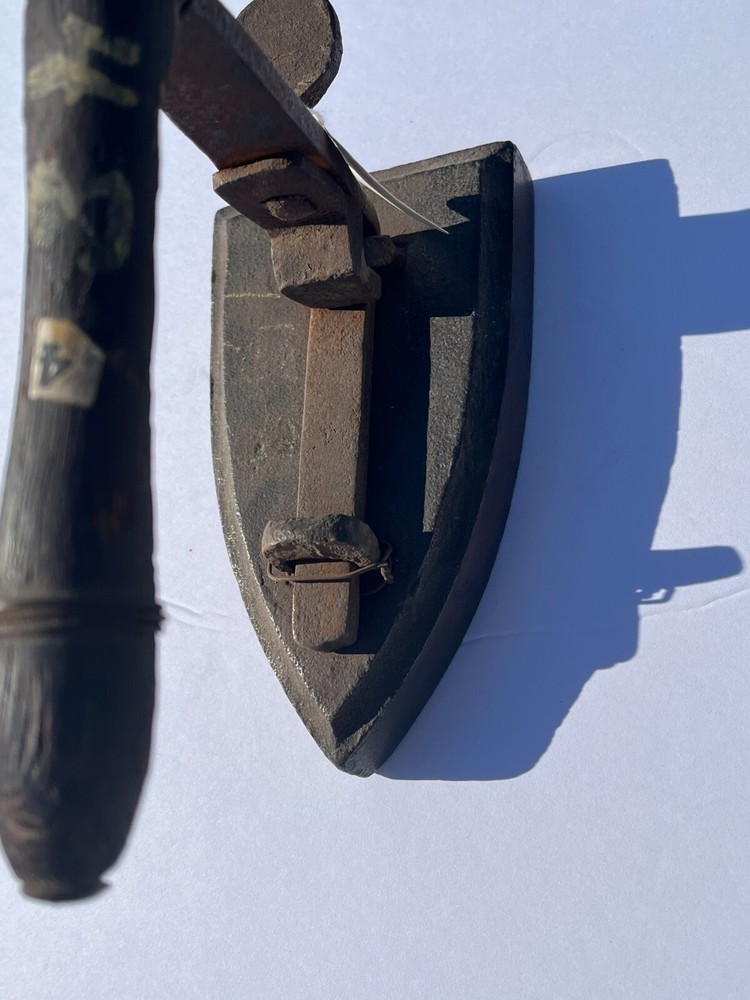 Antique Flat Iron Sad