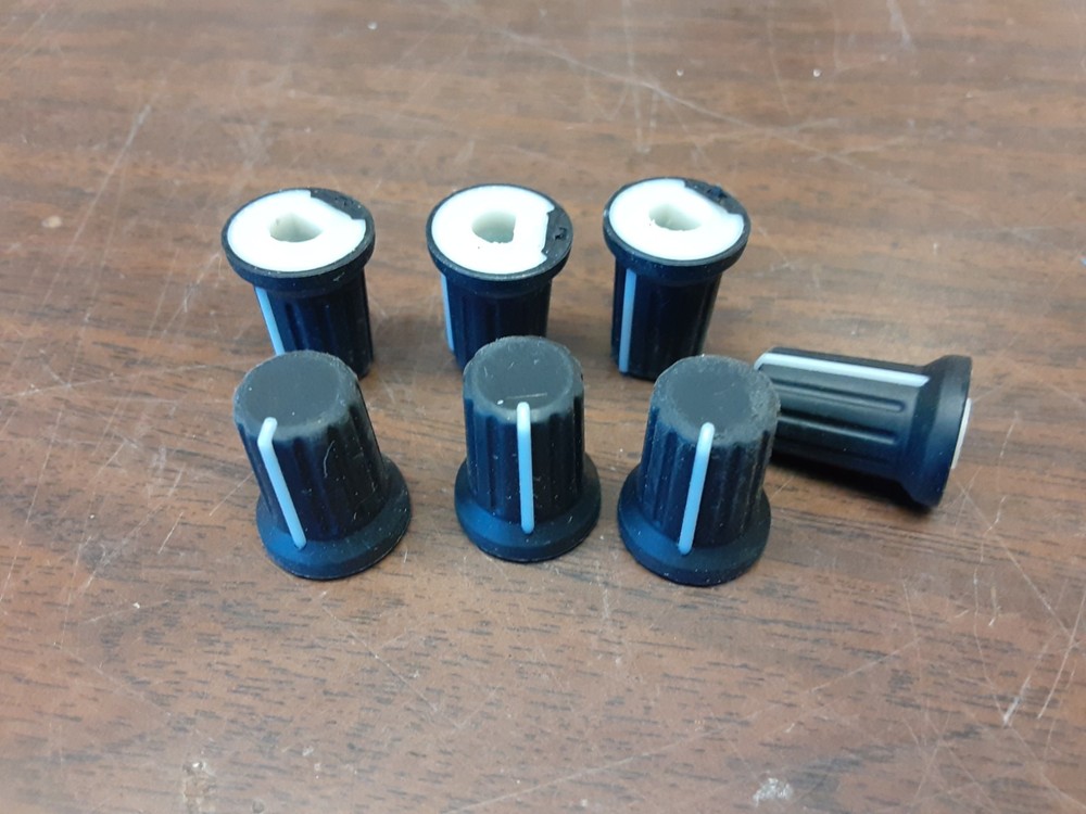 Native Instruments Traktor Kontrol S4 Knobs (7)