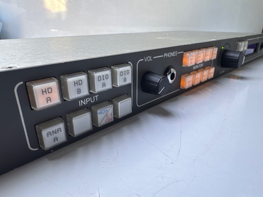 Newbury Systems LSC8-2HD-DA Loudspeaker Control Panel