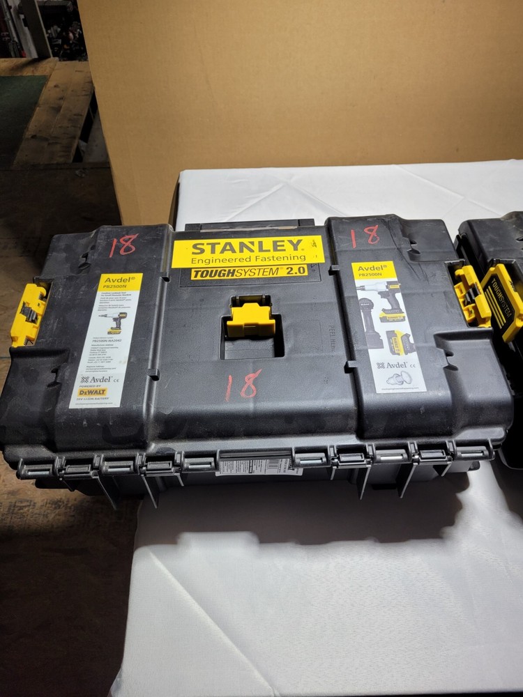 Stanley PB2500n Neobolt Tool