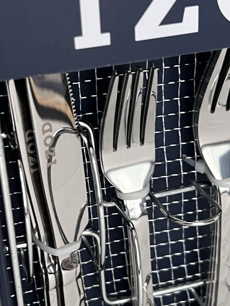 New Flatware Izod w/Caddy Fine Stainless Steel Pattern Handle 21pc Modern Glossy