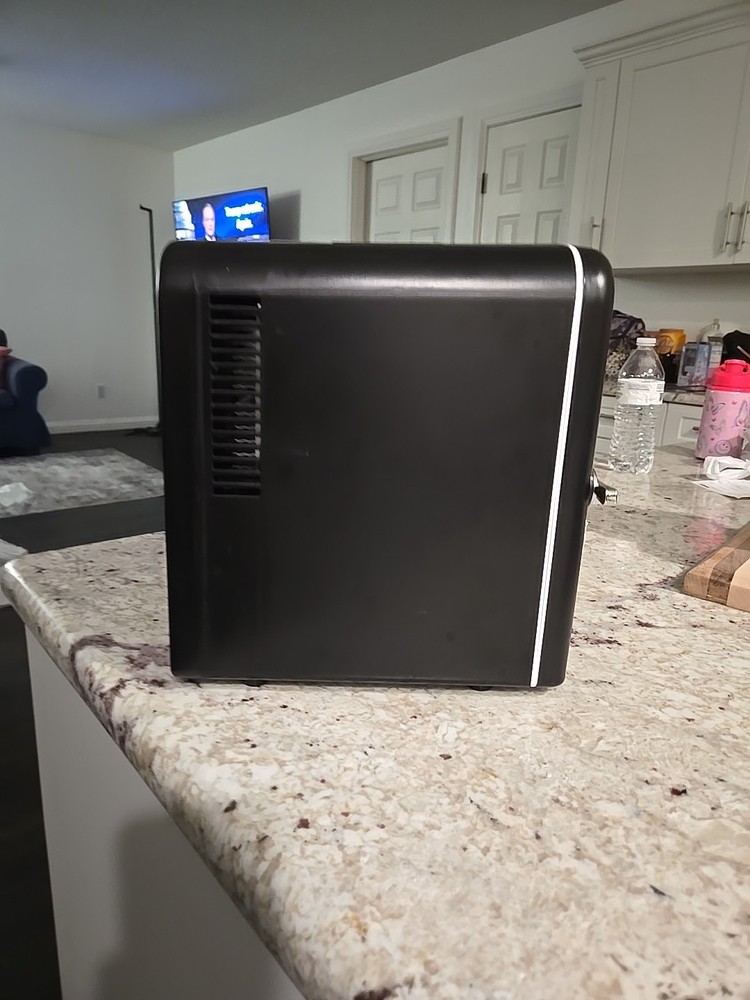 Kenmore 6 Can Mini Refrigerator Countertop Tiny Fridge | Missing Power Cord |