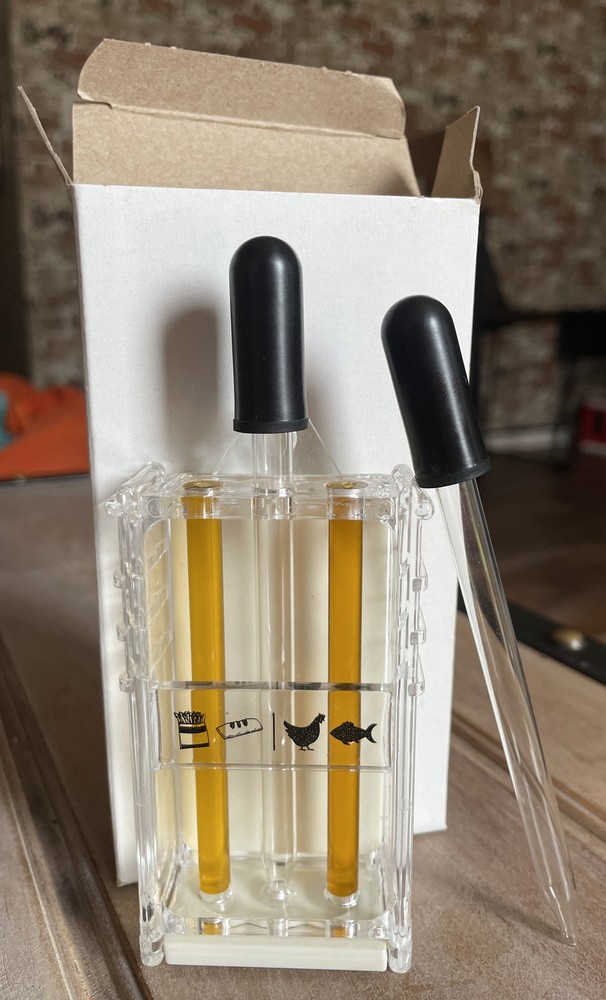 Fryer Oil Test Kit Two Color Visual Guide with Additional Dropper / McDonald’s