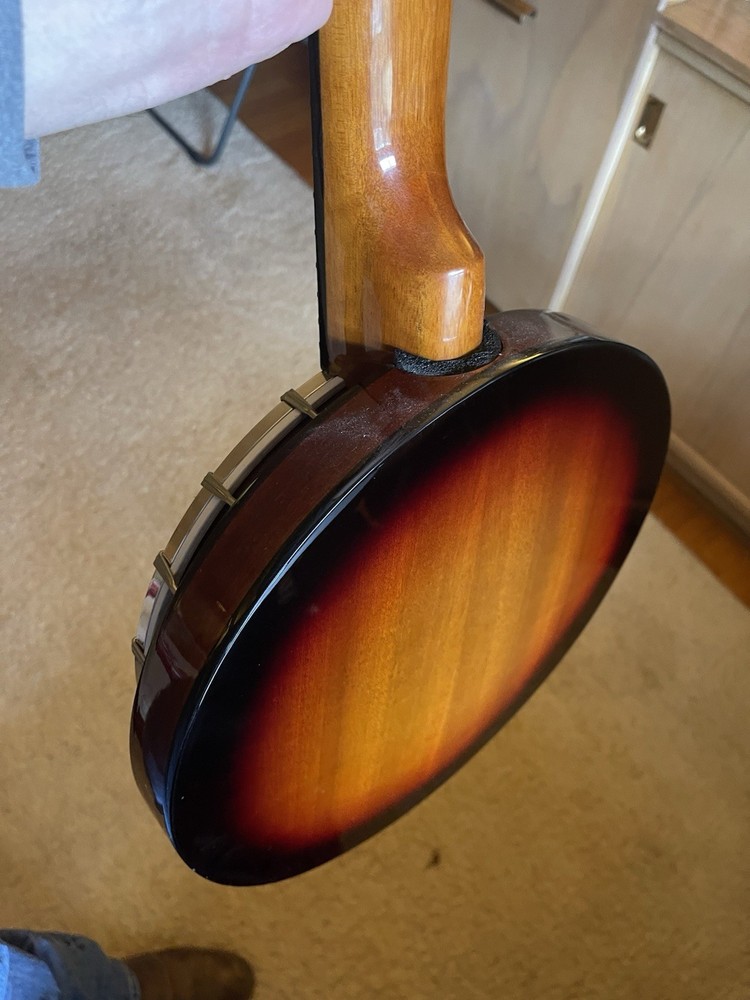 Maestro Six String Banjo